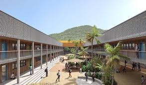 Travaux d'EGER Guadeloupe en courants forts / courants faibles au Collège 900 de St Martin